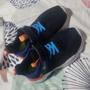 Boys shoes